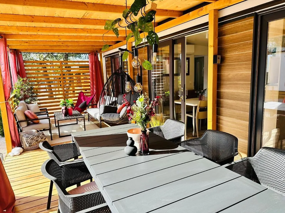 Iris Holiday Homes Biograd Na Moru Campsite