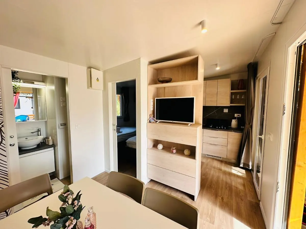 Iris Holiday Homes Biograd Na Moru Croatia