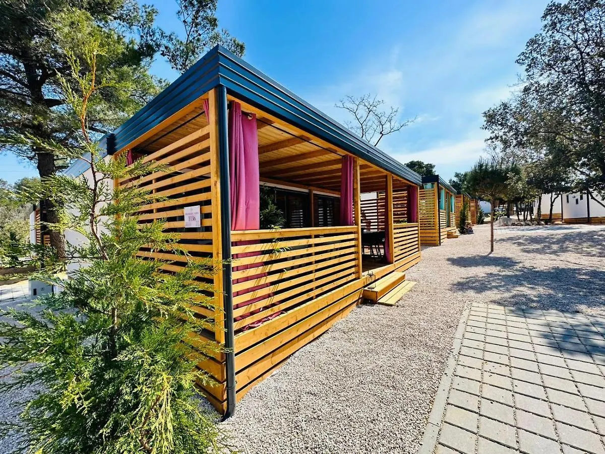 Iris Holiday Homes Weißenburg Campingplatz