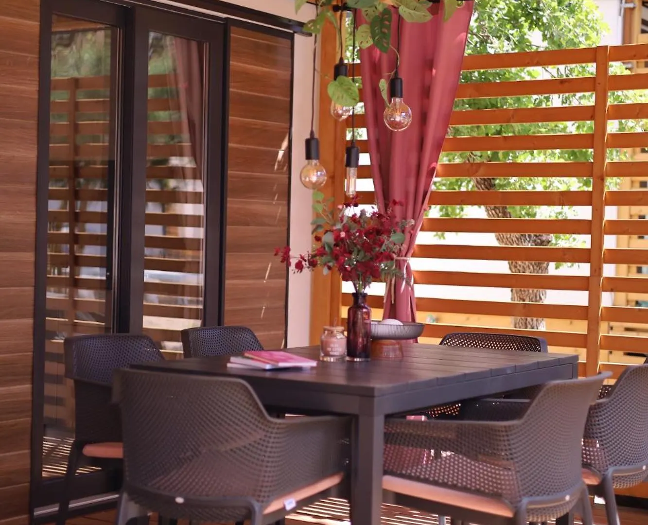 Iris Holiday Homes Biograd Na Moru 4*,  Croatia