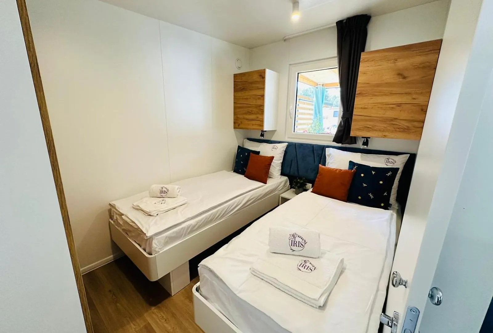 Iris Holiday Homes Biograd Na Moru 4*,