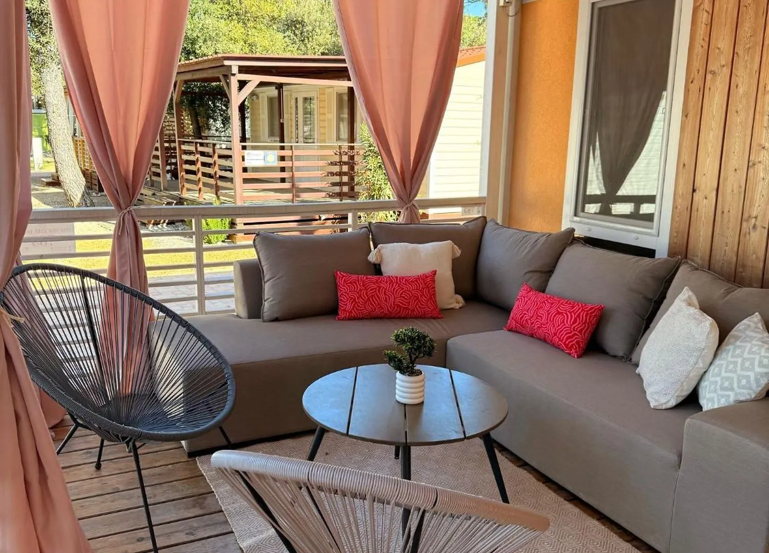 Iris Holiday Homes Biograd Na Moru Campsite